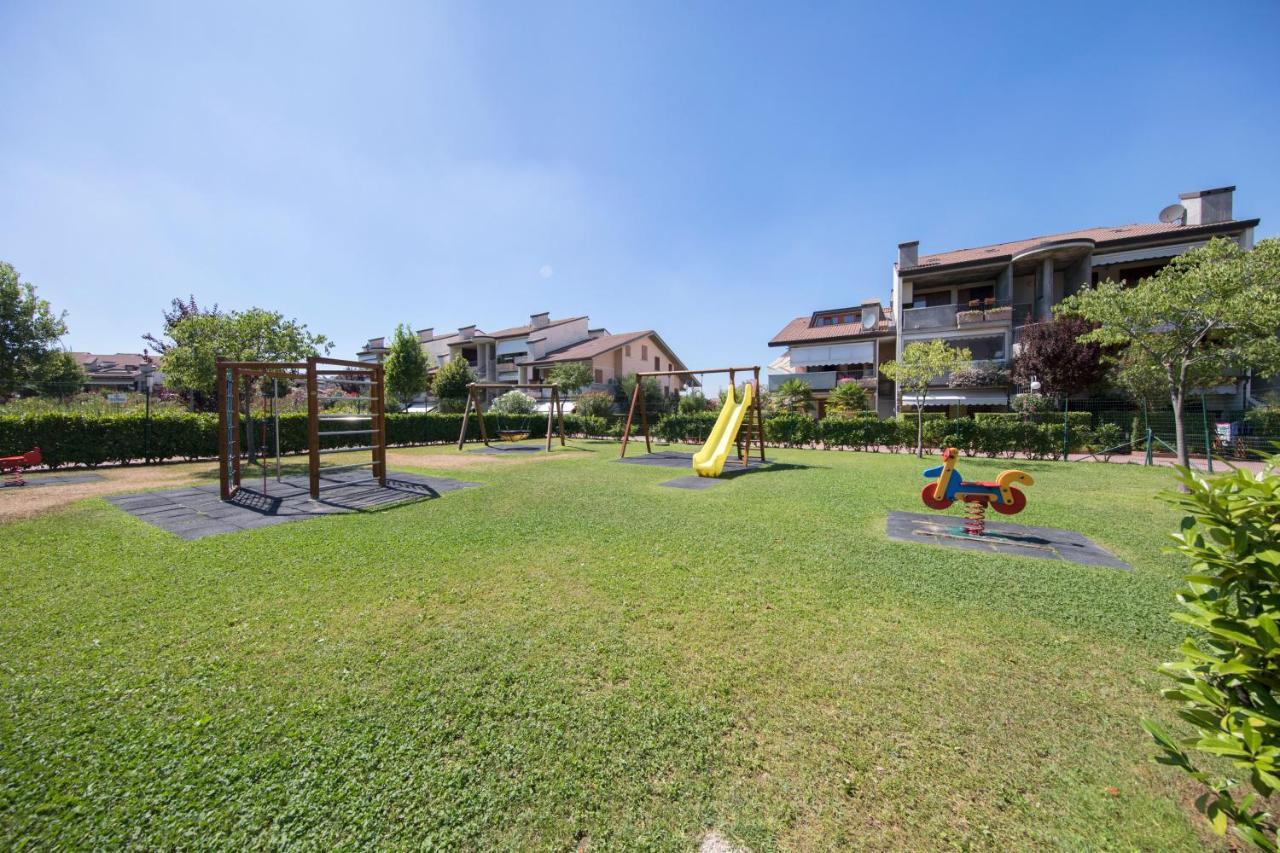 I Ciliegi 1-09 Con Piscina By Wonderful Italy Lägenhet Desenzano del Garda Exteriör bild