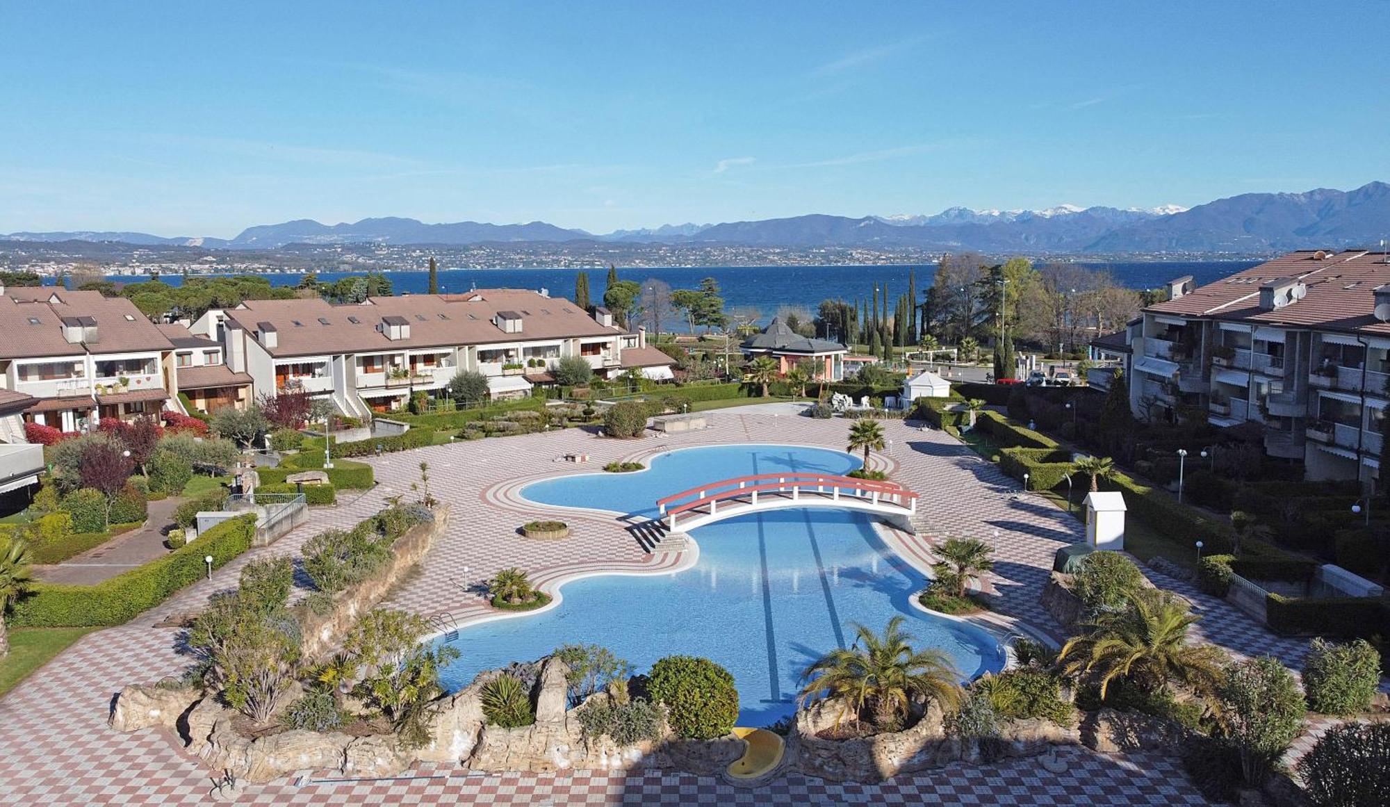 I Ciliegi 1-09 Con Piscina By Wonderful Italy Lägenhet Desenzano del Garda Exteriör bild